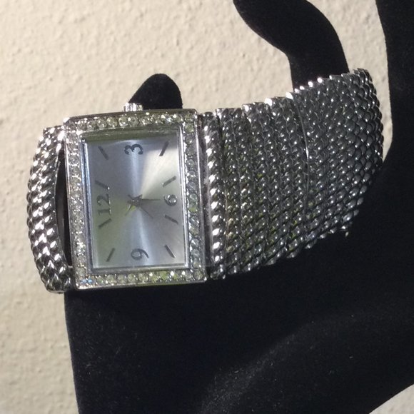 SILVER BRACELET WATCH WITH RHINESTONES - Picture 1 of 8